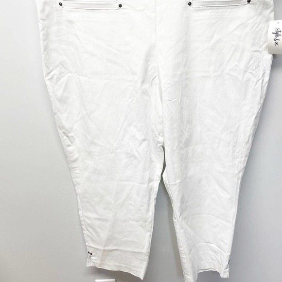 Style and Co Capri Bright White Pants NWT MSRP $49.50 Size XXL - Picture 14 of 14